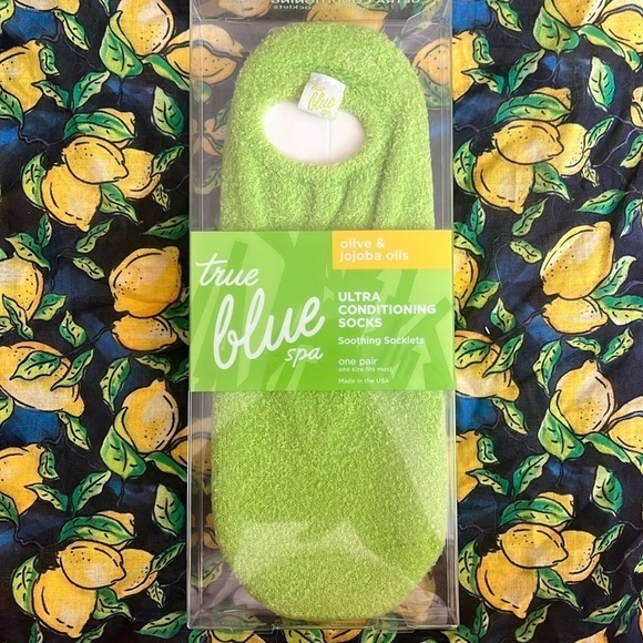 Brand New Bath & Body Works True Blue Ultra Conditioning Socks Soothing Socklets - Picture 11 of 11